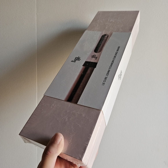 NWT L'ange Le Curl Titanium Curling Wand - 32mm - Picture 5 of 6